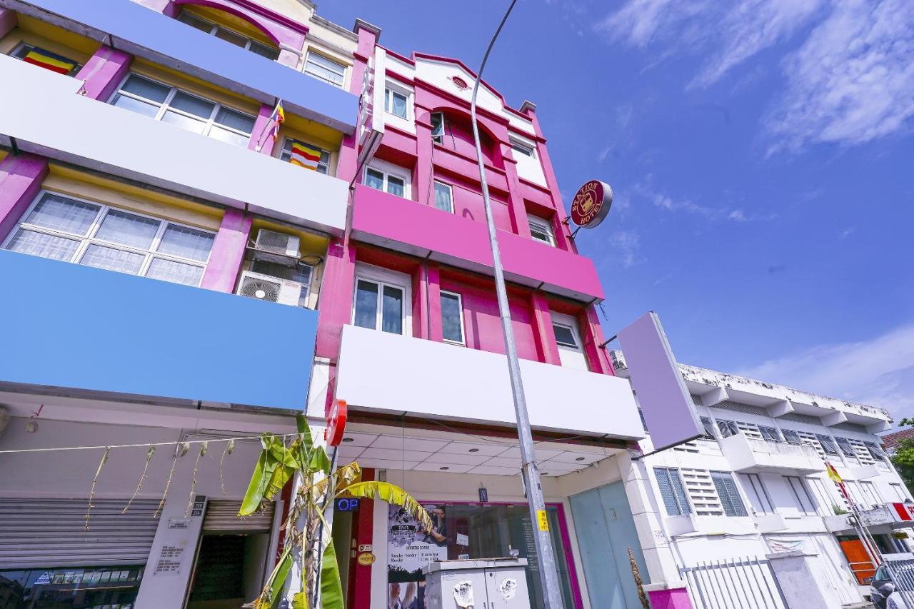 Oyo 90486 New Station Hotel クラン エクステリア 写真