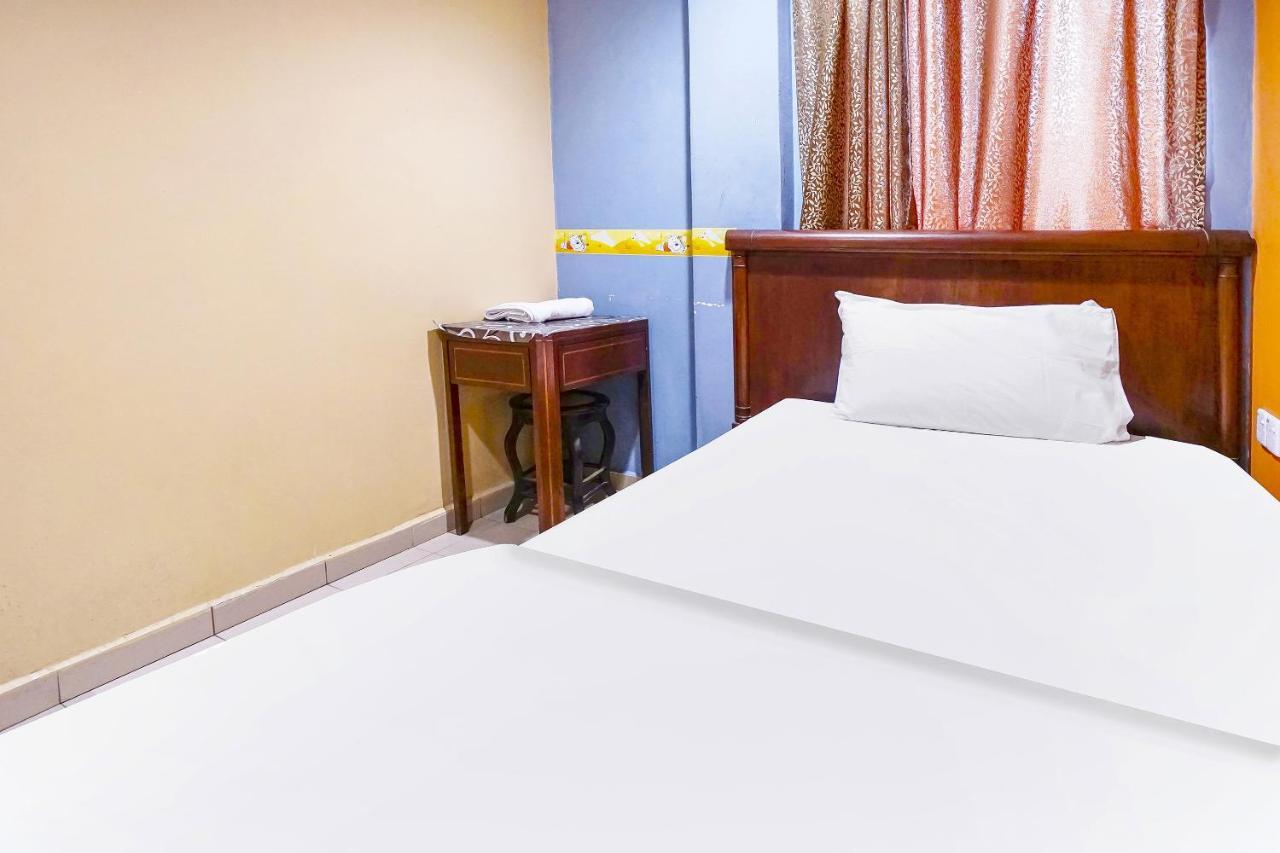 Oyo 90486 New Station Hotel クラン エクステリア 写真