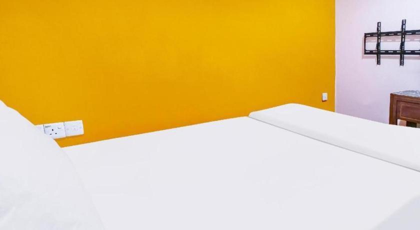 Oyo 90486 New Station Hotel クラン エクステリア 写真