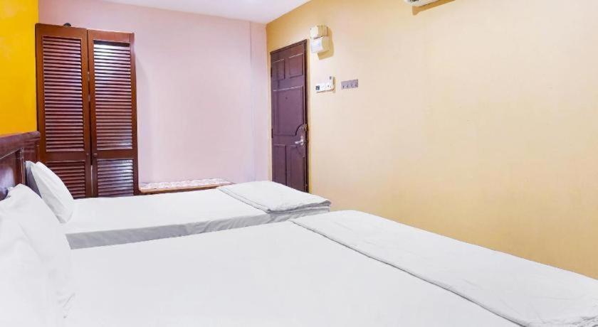 Oyo 90486 New Station Hotel クラン エクステリア 写真