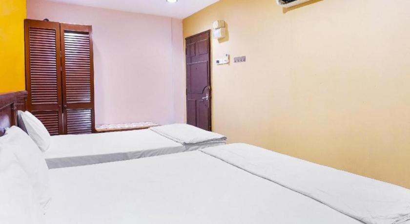 Oyo 90486 New Station Hotel クラン エクステリア 写真